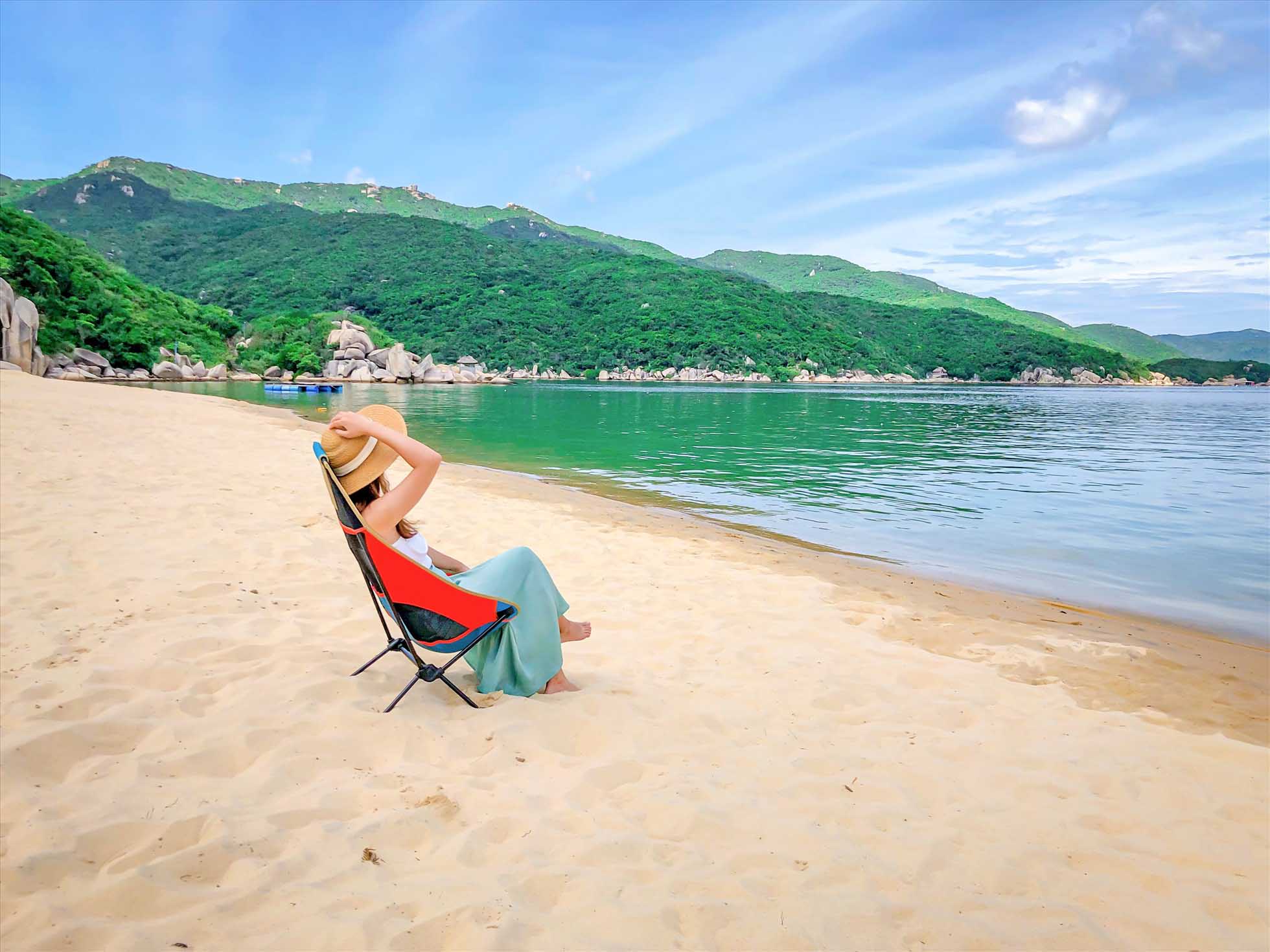 Nha Trang Beach - son dung beach 